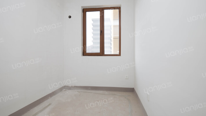 鸿坤南区 全阳三居 毛坯随意装修 好楼层 无遮挡-卧室B