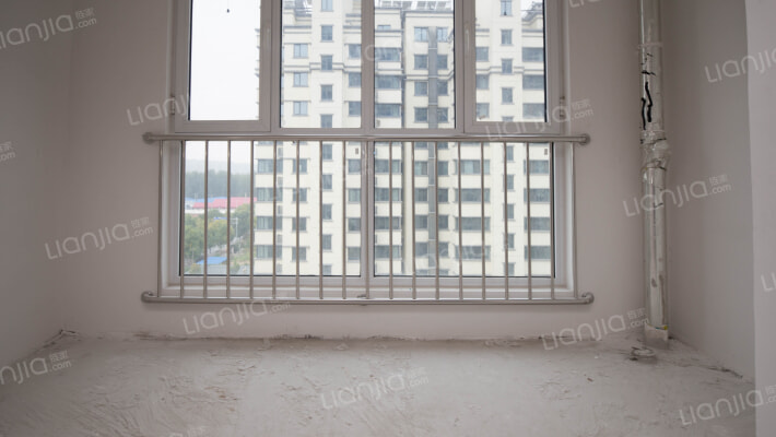 高新区通透两居  精品小区  业主急售-阳台