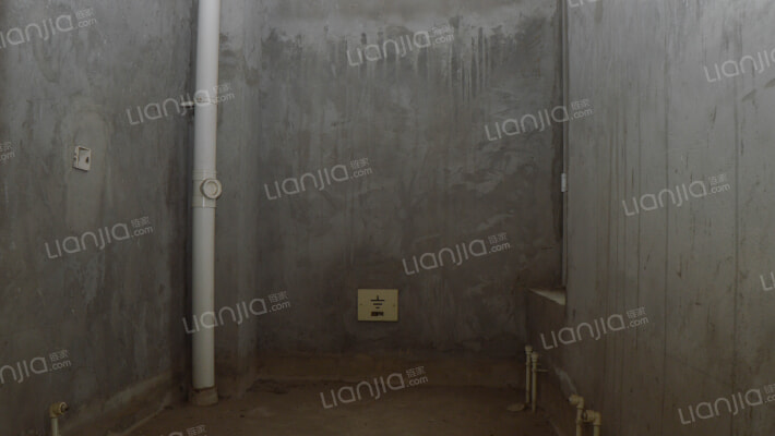 京都影视城花园小区二期 4室2厅 南 北-卫生间B