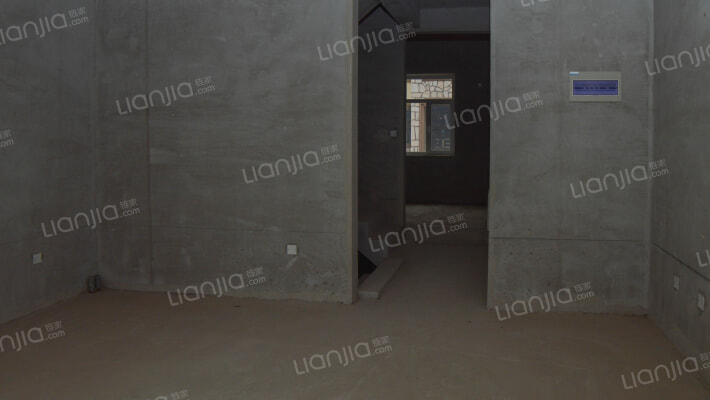 七十年大产权    别墅社区  物业好.....-客厅