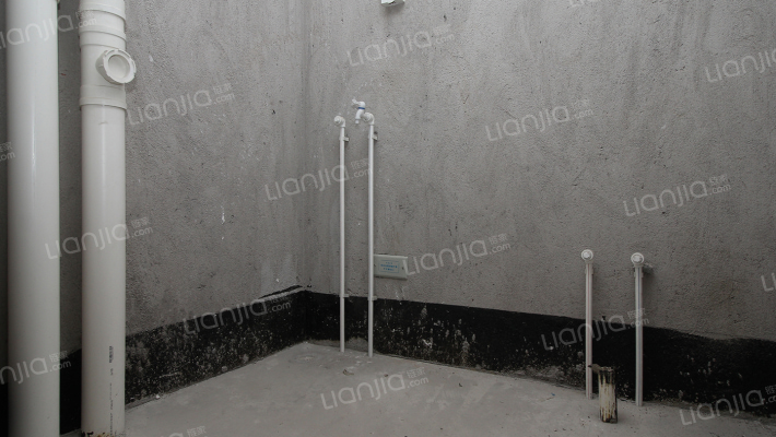 华融现代城朝阳小三居，满足三代人需求-卫生间