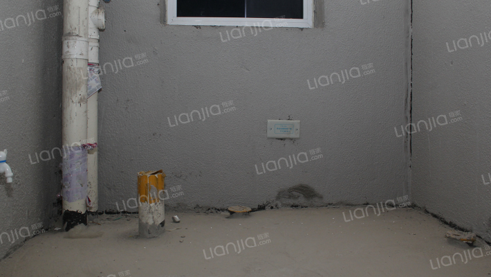 双语旁边三室双卫明厨明卫房本在手随时过户-卫生间A