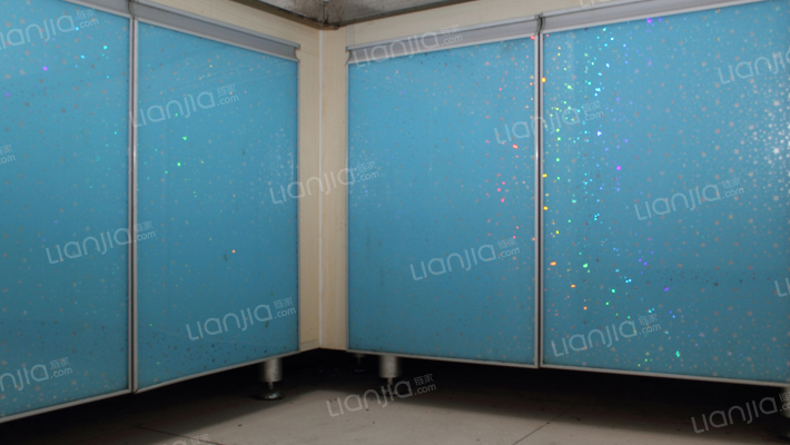 钻石广场三居，上跃，房本满二，集中供暖-厨房