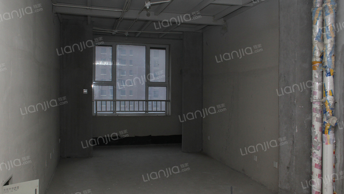 业主急售复式户型 总价110万 首付35万可谈-客厅