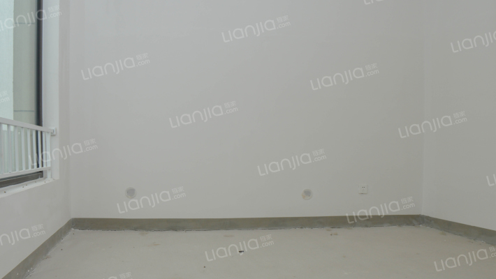 高铁新干线大三居的户型，采光好。-卧室C