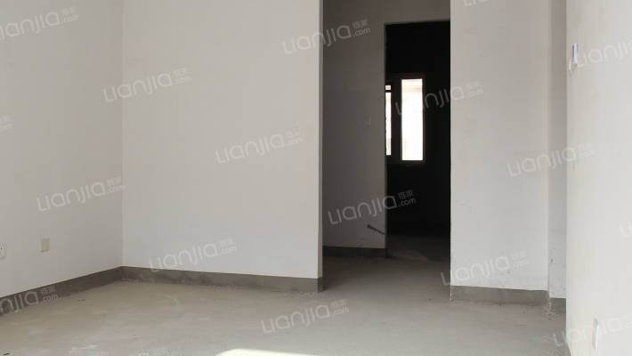 K2狮子城北区 4室2厅 南 北-卧室C