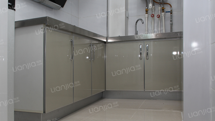 838总站祥云瑞景二期全南精装2居出售-厨房