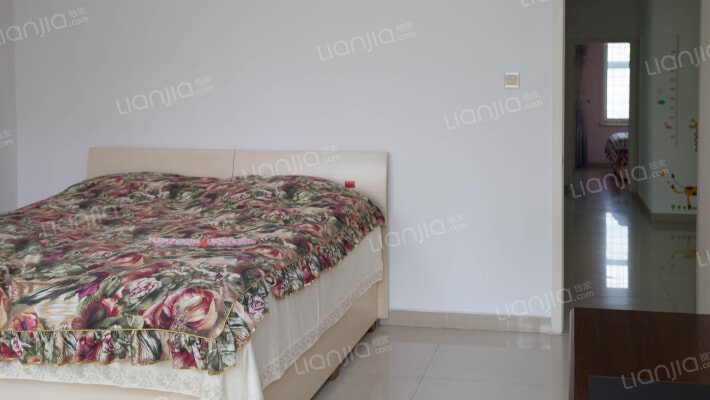 涿州开发区，双拼别墅，带大院子，房本满五，诚意出售-卧室B