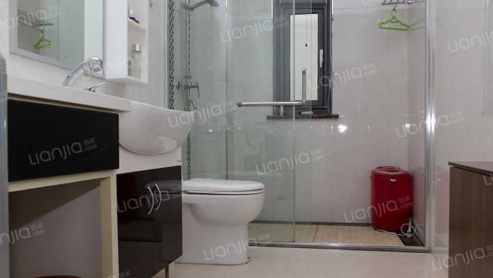 竹语堂     别墅    着急   出售-卫生间B