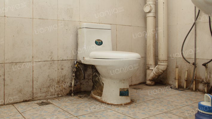 联合七号院南北三居室，诚意出售-卫生间