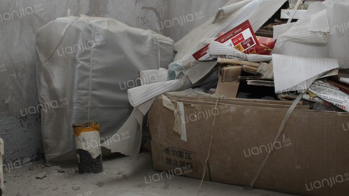 电梯朝南 通风性好 十层 楼层好 采光充足 无遮挡-卫生间