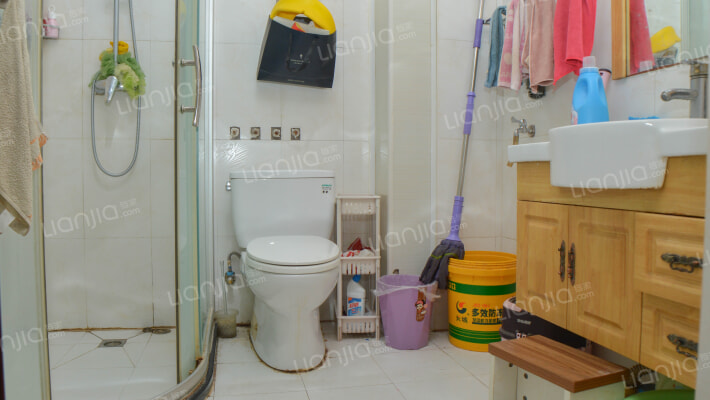 双语旁，投 资，度假，养老，休闲，随时看房-卫生间A