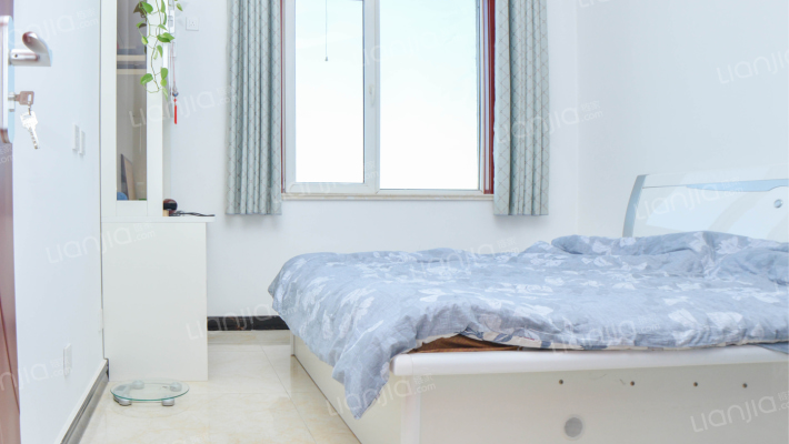 技校家园小区、2室2厅，南北通透，采光好。-卧室B