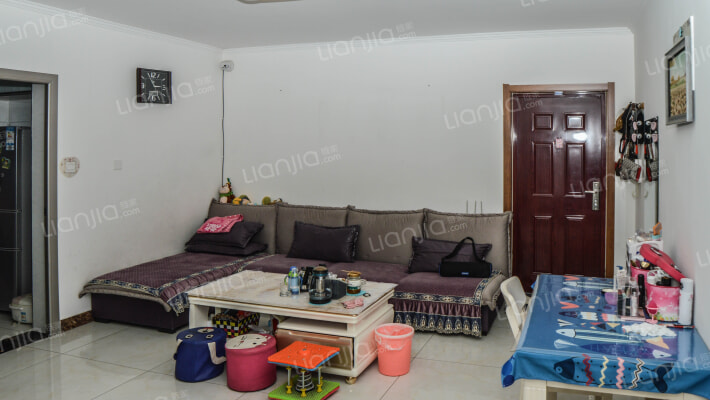 华阳路沿线，翔天万和城精装修三居，急售-客厅