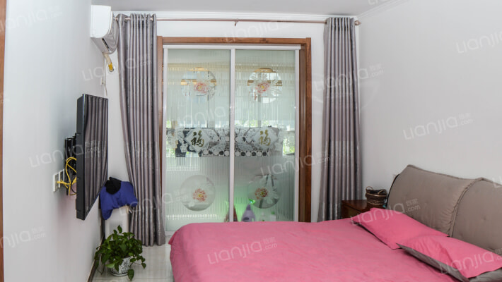 华阳路沿线，翔天万和城精装修三居，急售-卧室A