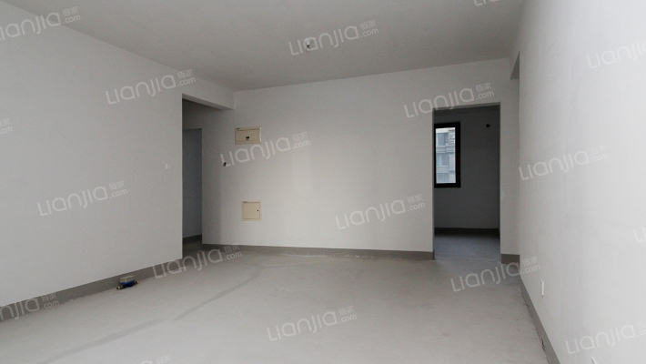 高铁新干线  中间楼层，采光好，没有遮挡-客厅