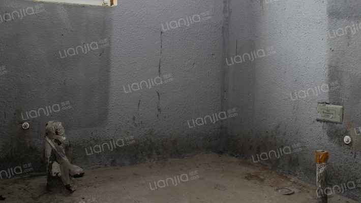 K2狮子城北区 4室2厅 南 北-卫生间B