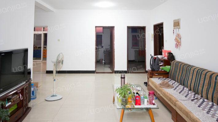 光明小区  大三居   位置好  采光好  通风好-客厅