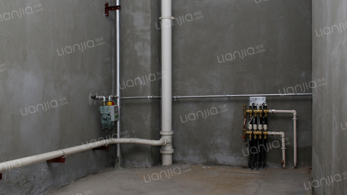 金品时代，全阳大三居，中间楼层，随看房-厨房