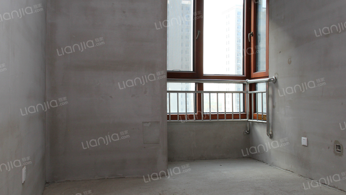 金品时代，全阳大三居，中间楼层，随看房-卧室B