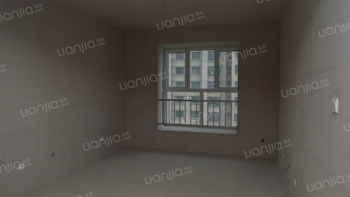 交通便利，新社区，高素质社区。-客厅