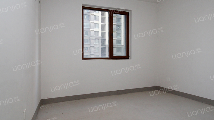 高铁新干线  中间楼层，采光好，没有遮挡-卧室B