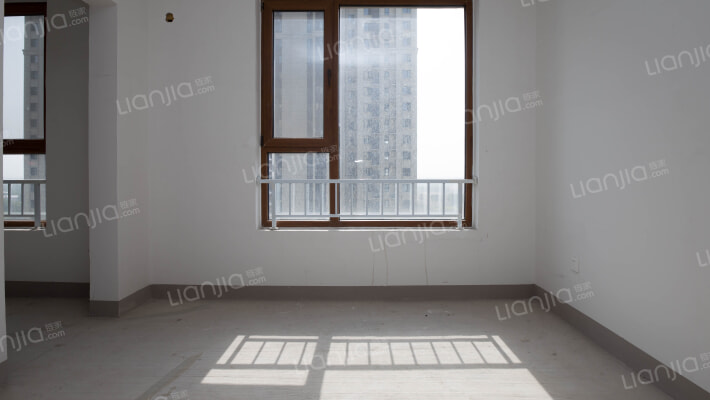 鸿坤南区 全阳三居 毛坯随意装修 好楼层 无遮挡-卧室A