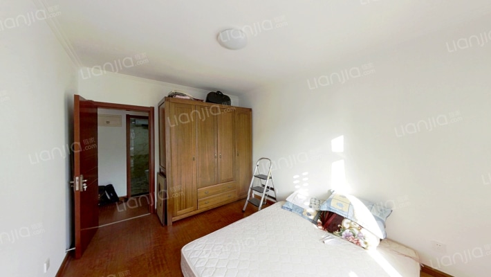 鸿坤理想湾B户型全南两居诚意出售,精装修-卧室B