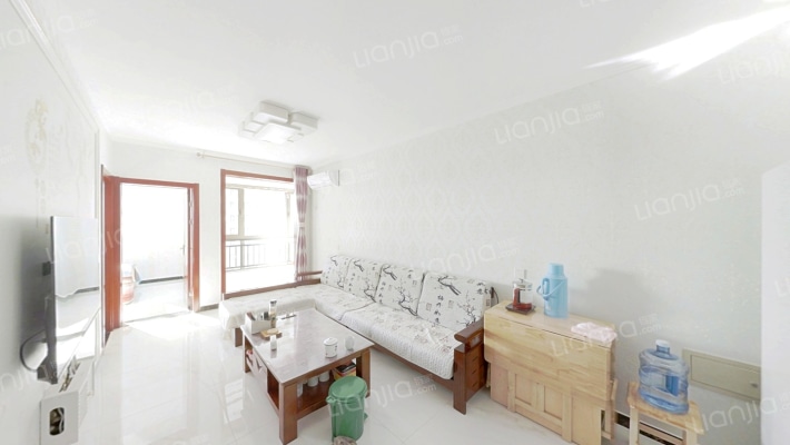 全阳两居  电梯房小区少有的集体供暖 已装修拎包入住-客厅