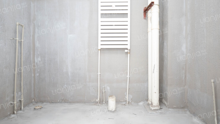 鸿坤南区 全阳三居 毛坯随意装修 好楼层 无遮挡-卫生间