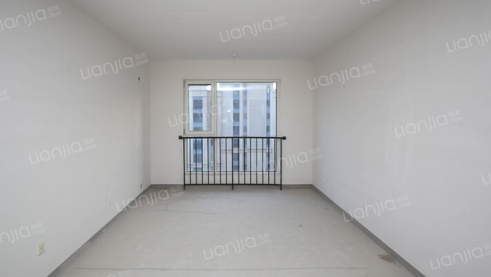 房子是高楼层 ，户型好，采光好，随时看房。-客厅