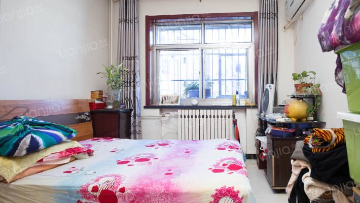 地理位置好，交通方便，配套齐全-卧室A