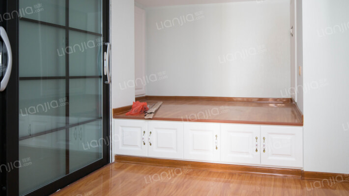 德信公园旁 70年产权LOFT 精装修拎包入住-卧室A