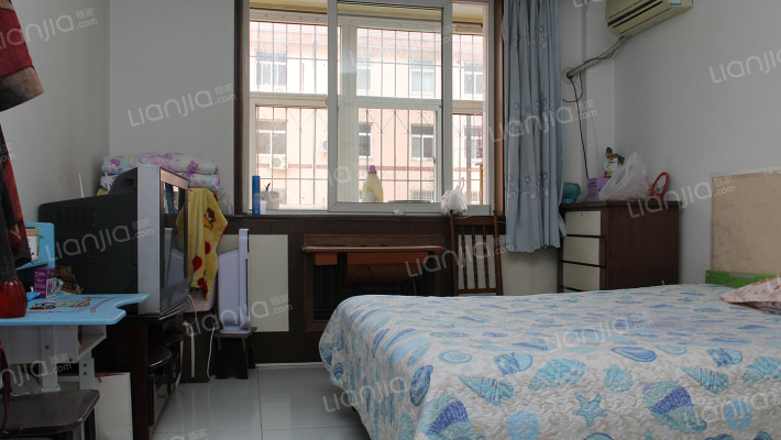 房本儿满五，南北通透双卫，单位住房没有公摊面-卧室C