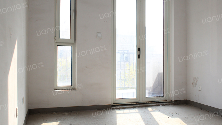 K2狮子城北区 4室2厅 南 北-卧室D