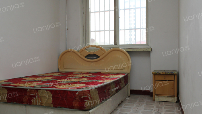 靠谱房子，范阳主路北侧，出行方便，能贷款！-卧室