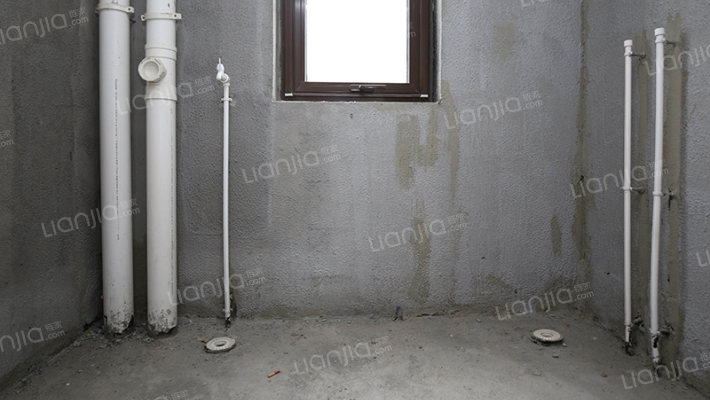 南北通透2居 明厨明卫 东户 餐厅带窗 次次顶层 本满二-卫生间