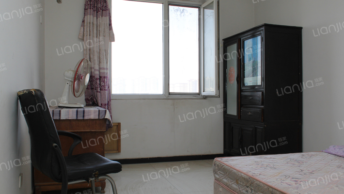 交通便利，采光充足，户型方正，适合老人孩子居住-卧室A