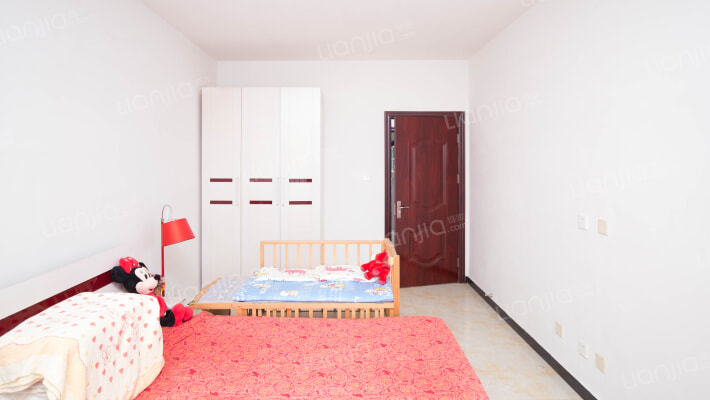 双语旁，*，出门双语，通透两居-卧室A