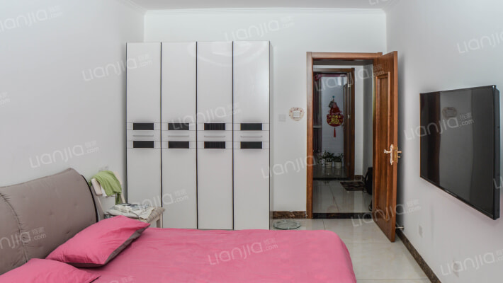 华阳路沿线，翔天万和城精装修三居，急售-卧室A