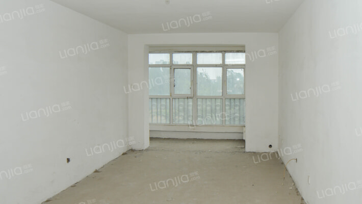 鸿盛凯旋门 南北通透三居室双卫 环境好交通便利-客厅