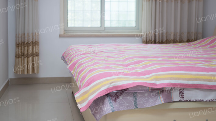 涿州开发区，双拼别墅，带大院子，房本满五，诚意出售-卧室A