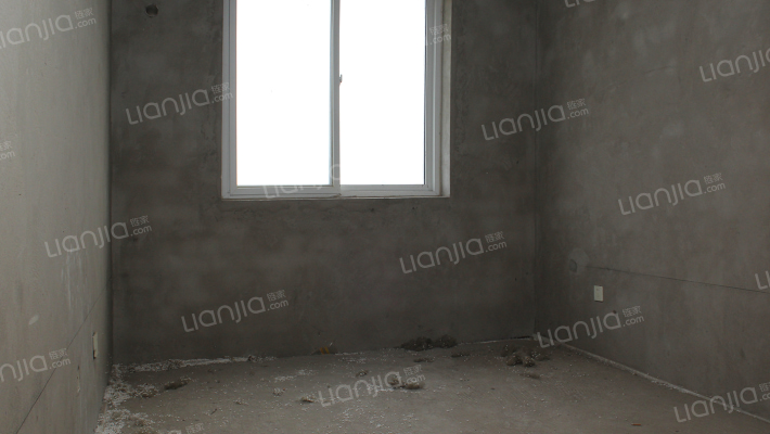 房本满二，好楼层，采光视野好，户型方正，南北通透。-卧室A