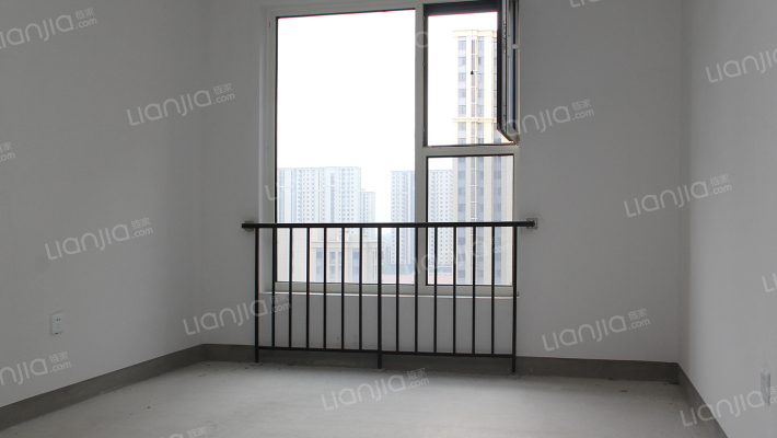 南北通透的户型，有车位，可分期，采光好，视野好-卧室B