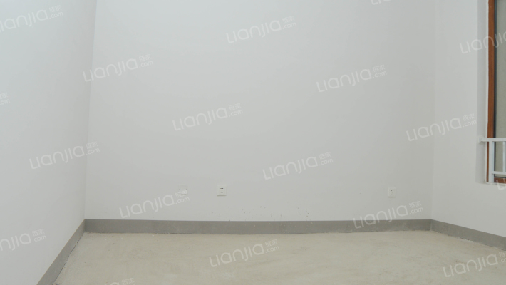 全朝阳的户型，楼层好，采光好，视野好，房主靠谱。-卧室B