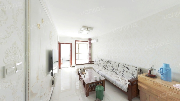 全阳两居  电梯房小区少有的集体供暖 已装修拎包入住-客厅