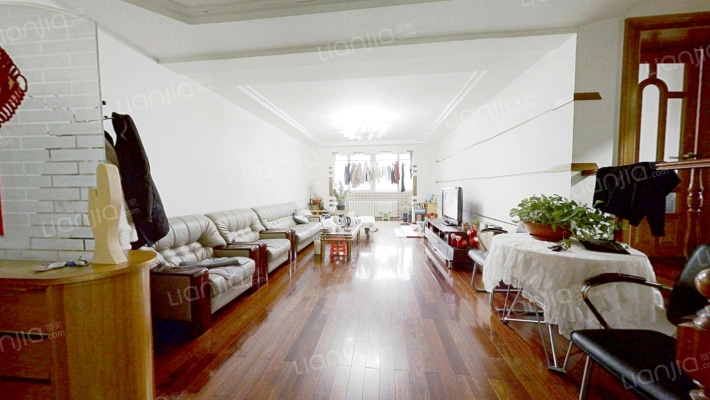 安检法小区二手房实景图