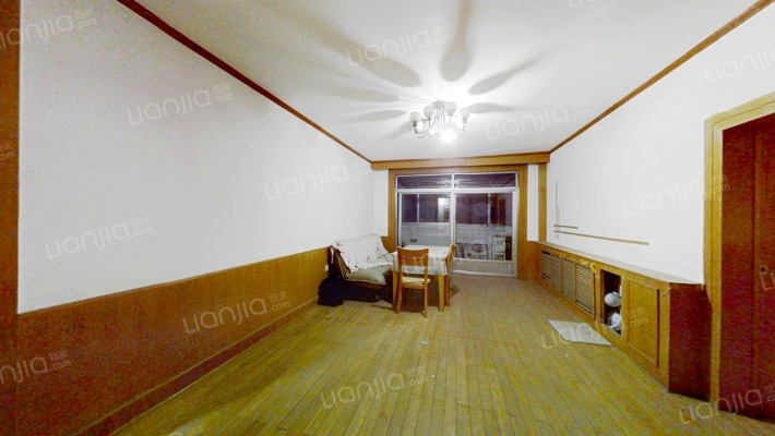 育仕源小区二手房实景图