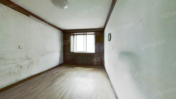 莲花山路二手房实景图