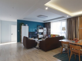 大连GDP10年没发展_大连星海广场图片(3)